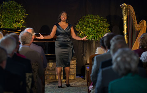 Chanae Curtis sings Un bel dì from Puccini’s Madame Butterfly.